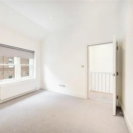 Image 5 - 213 Brompton Road, London, SW3 2EJ, United Kingdom - Townhouse for rent