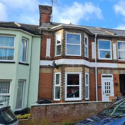 Buy this 3 bed townhouse on 8 Oakland Road in Tendring, CO12 3QQ