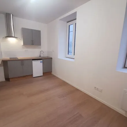 Rent this 2 bed apartment on 2 Boulevard Sully in 63600 Ambert, France