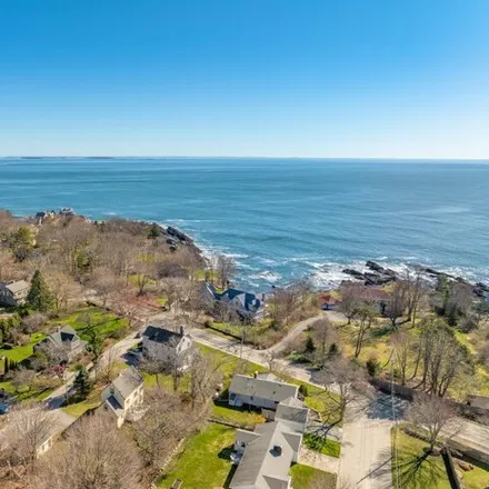 Buy this 2 bed house on 8 Beach Bluff Terrace in Cape Elizabeth, ME 04107