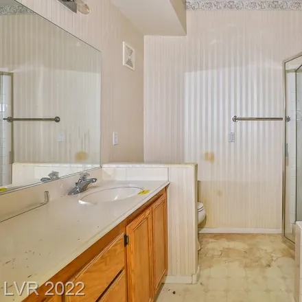 Image 9 - Legacy Courtyard Clubhouse, Ramsgate Drive, Henderson, NV 89074, USA - Condo for sale