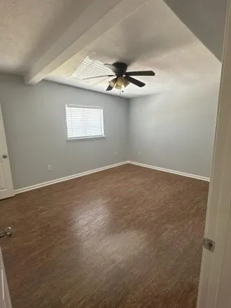 Image 7 - 499 Sailfish Avenue, Freeport, TX 77541, USA - House for rent