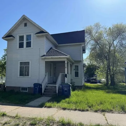 Buy this 6 bed house on 549 North 2nd Avenue in Wausau, WI 54401