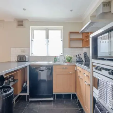 Rent this 1 bed apartment on 21-23 Chilworth Street in London, W2 3UF
