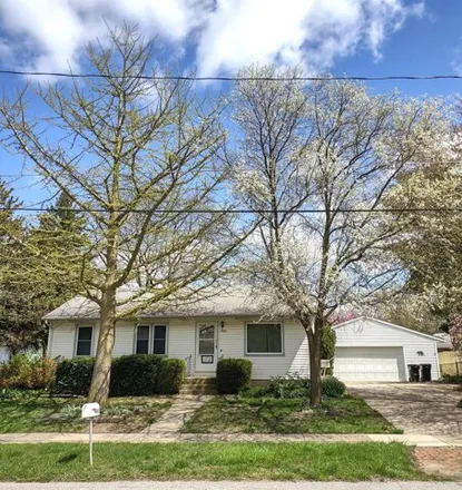 Buy this 3 bed house on 4530 Blaine Avenue Southeast in Kentwood, MI 49508