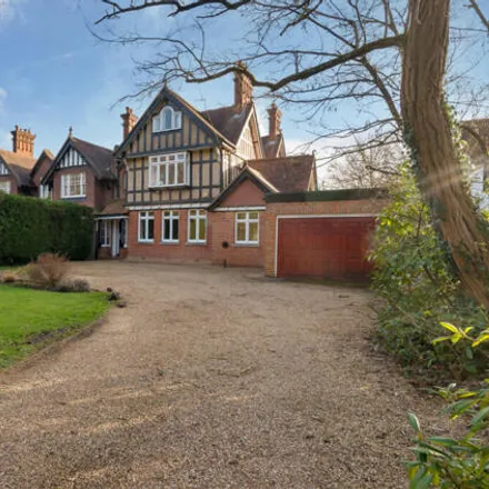 Buy this 6 bed duplex on Heatherside in Guildford Road, Worplesdon