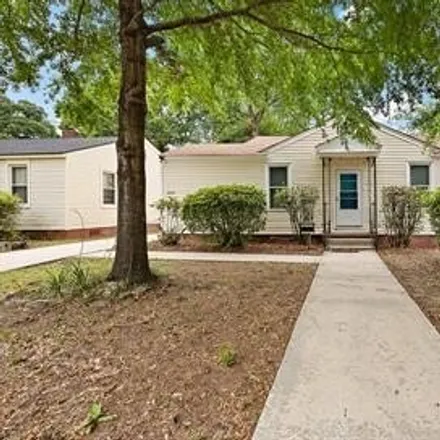 Rent this 3 bed house on 4569 South Rhett Avenue in North Charleston, SC 29405