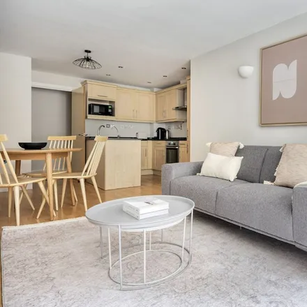 Image 2 - London, SE1 2FB, United Kingdom - Apartment for rent