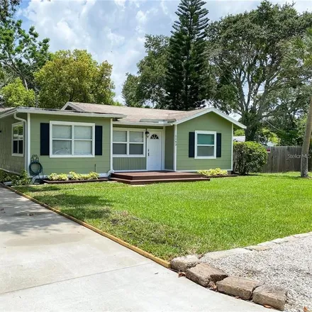 Rent this 4 bed house on 1143 39th Street in Sarasota, FL 34234