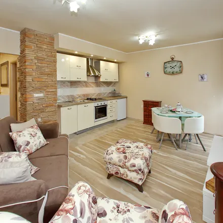 Rent this 2 bed apartment on Auto-Hrvatska in Ulica bana Josipa Jelačića 1c, 23000 Zadar