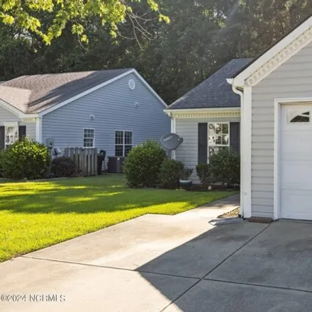 Image 3 - 128 Nathan Tisdale Ln, New Bern, North Carolina, 28562 - House for sale