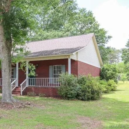 Buy this 3 bed house on 4651 South Park Avenue in Dothan, AL 36301