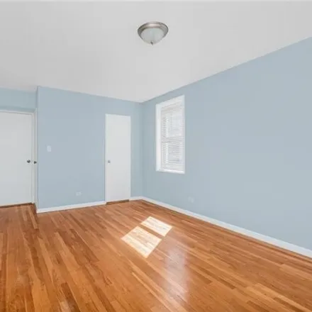Image 9 - 180 Van Cortlandt Park South, New York, NY 10463, USA - Apartment for sale