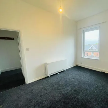 Image 2 - Elm Drive, Station Road, Netherfield, NG4 3AT, United Kingdom - Apartment for rent
