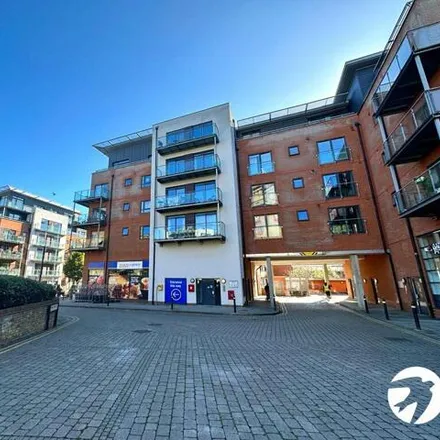 Buy this 2 bed apartment on Tesco Express in Birdwood Avenue, London