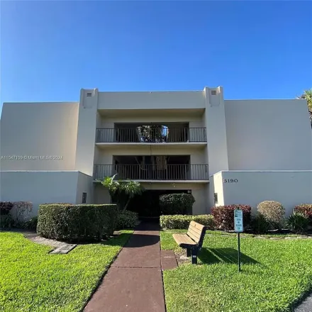 Rent this 1 bed room on 5190 Las Verdes Circle in County Club Acres, Palm Beach County