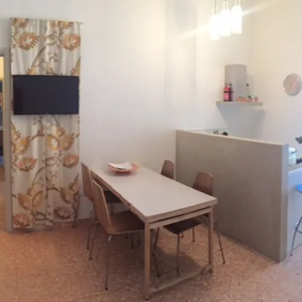 Image 2 - Piazza Cinque Giornate, 29135 Milan MI, Italy - Apartment for rent