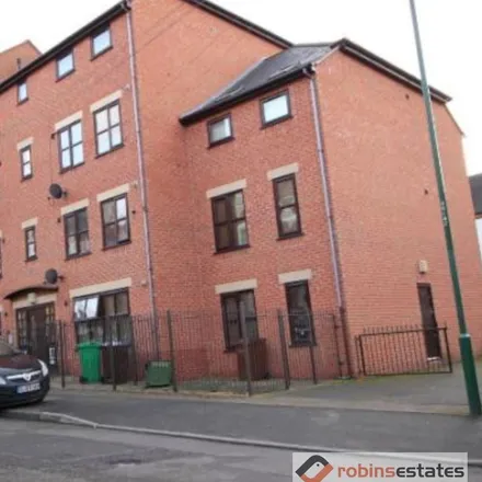 Rent this 4 bed apartment on Sophie Road in Nottingham, NG7 6AB