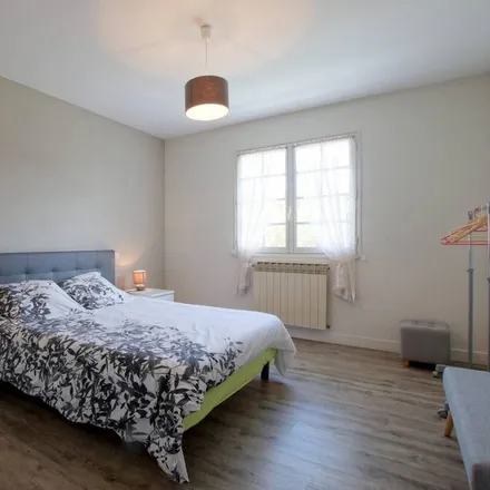 Rent this 2 bed house on Rue Bazter in 64210 Arbonne, France