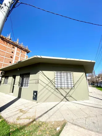 Buy this studio house on Madre Camila Rolón in Partido de San Miguel, Muñiz