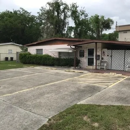 Buy this 2 bed house on 6 North Melbourne Street in Citrus County, FL 34465