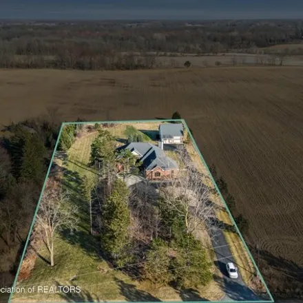 Image 3 - 7597 Airport Road, Riley Township, Clinton County, MI 48820, USA - House for sale