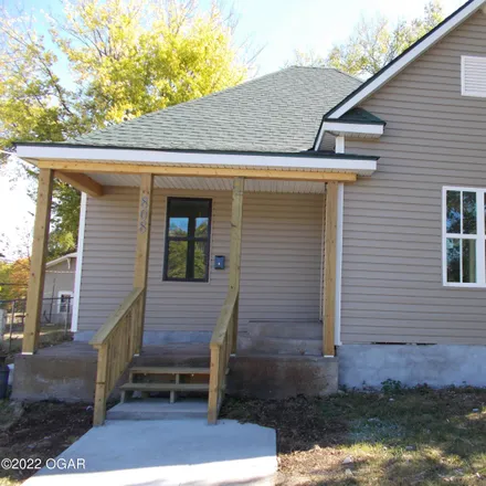 Buy this 3 bed house on 808 South River Street in Carthage, MO 64836