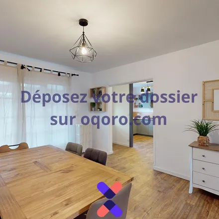 Rent this 5 bed apartment on 8 Rue des Pommiers in 86000 Poitiers, France