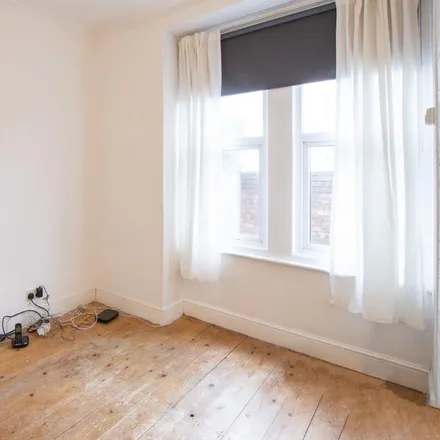 Image 2 - Royal Oak Road, London, DA6 7HQ, United Kingdom - Apartment for rent