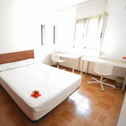 Rent this 3 bed room on Carrer de Pere Joan Nunes in 46021 Valencia, Spain