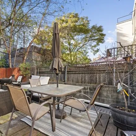 Image 6 - 714 Degraw Street, New York, NY 11217, USA - Townhouse for sale