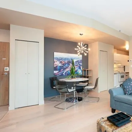 Image 3 - Nelson Street, Vancouver, BC, Canada - House for sale