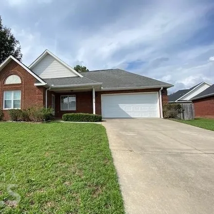 Buy this 3 bed house on 300 Links View Drive in Warner Robins, GA 31005