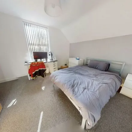 Rent this 6 bed duplex on 62 Beeston Road in Nottingham, NG7 2JP