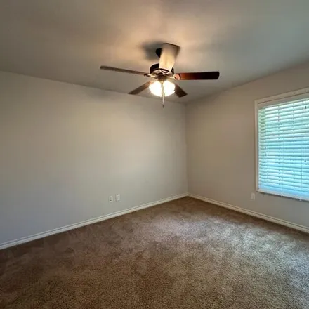 Image 8 - 6308 79th St Apt B, Lubbock, Texas, 79424 - House for rent