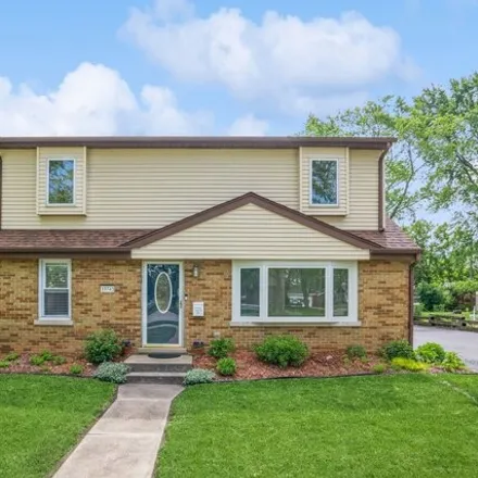 Buy this 3 bed house on 10773 Lombard Avenue in Chicago Ridge, IL 60415