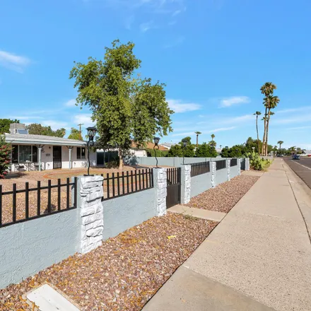 Buy this 3 bed house on 2118 West Campbell Avenue in Phoenix, AZ 85015