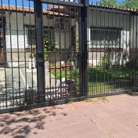 Buy this 4 bed house on Ferroviarios Argentinos in Departamento Capital, 5500 Mendoza