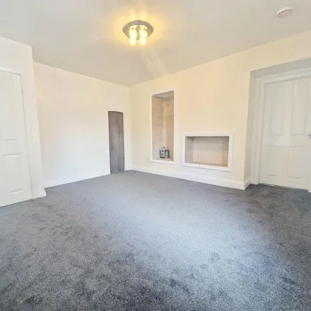 Image 3 - Halliday Road, Manchester, M40 2SU, United Kingdom - Townhouse for rent