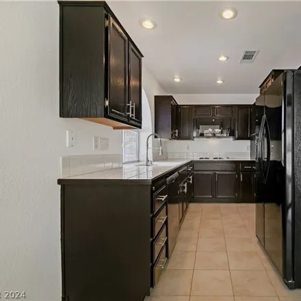 Image 3 - 3041 Forest Lake Street, Las Vegas, NV 89117, USA - House for rent