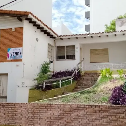 Buy this 3 bed house on Duarte Quirós 3097 in Alto Alberdi, Cordoba