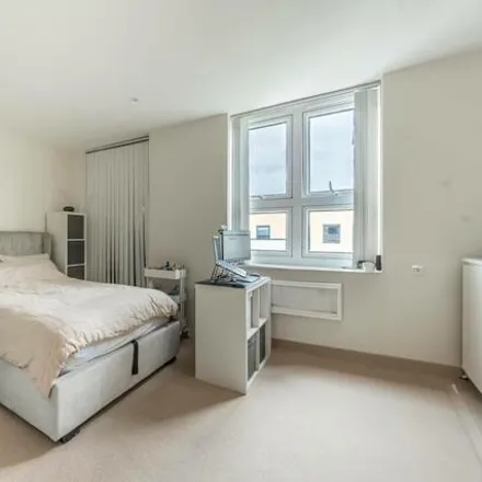 Image 4 - Carnarvon Court, Howard Road, London, HA7 1FZ, United Kingdom - Apartment for sale