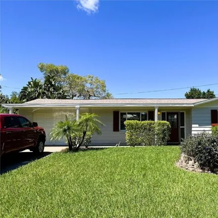 Buy this 2 bed house on 4943 Manor Drive in Elfers, FL 34652