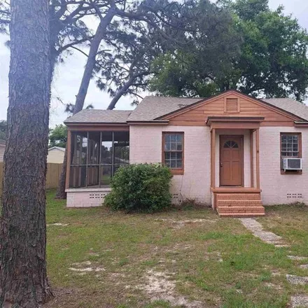 Rent this 3 bed house on 247 Southeast Syrcle Drive in Escambia County, FL 32507