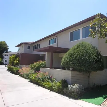 Buy this 8 bed house on 767 Roble Avenue in Menlo Park, CA 94025