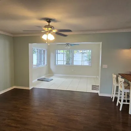 Rent this 2 bed apartment on 3870 20th Avenue North in Saint Petersburg, FL 33713