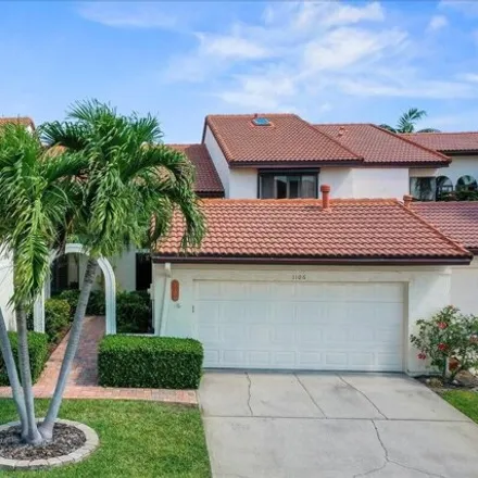 Buy this 3 bed house on Parkside Place in Indian Harbour Beach, Brevard County