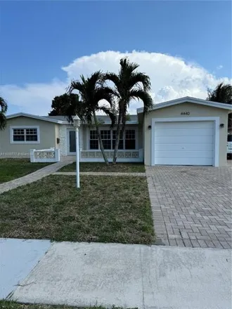 Image 2 - 4440 NW 43rd St, Lauderdale Lakes, Florida, 33319 - House for rent