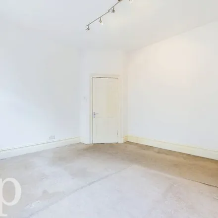 Image 3 - Limoncello, 8-9 Moor Street, London, W1D 5ND, United Kingdom - Apartment for rent