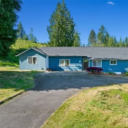 Buy this 3 bed house on 114 Macomber Rd W in Chehalis, Washington